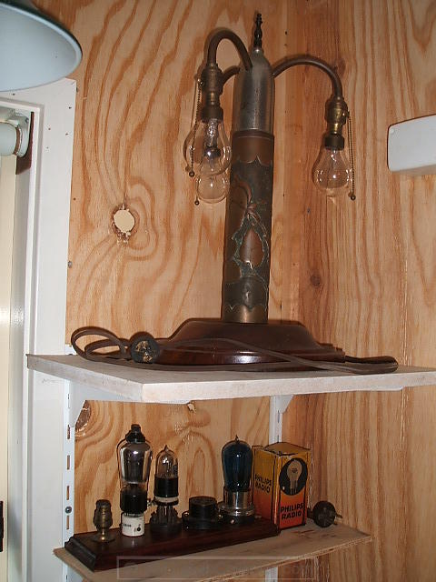 37 - E12 socket table lamp_ new valve additions.JPG